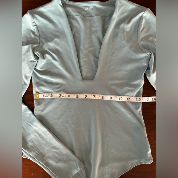 ALIX NYC Jules bodysuit deep vneck in blue Sz. M - Picture 7 of 9